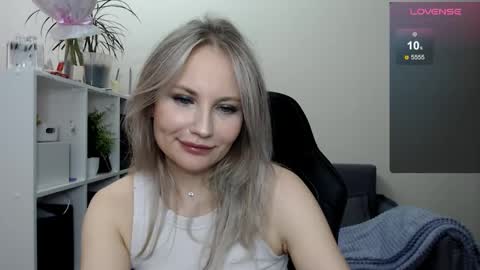 Naomi online show from March 12, 2025, 9:02 am
