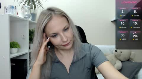 Naomi online show from October 10, 2025, 6:56 am