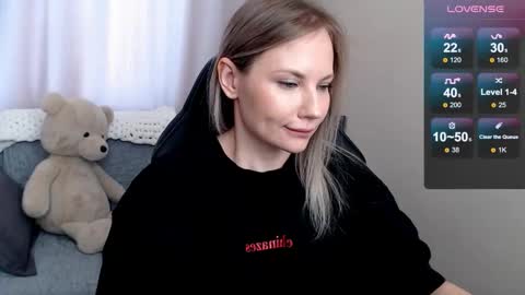 Snapshot of sunny_bunny6 chatting on March 30, 2026, 5:08 am Naomi online show from March 30, 2026, 5:08 am