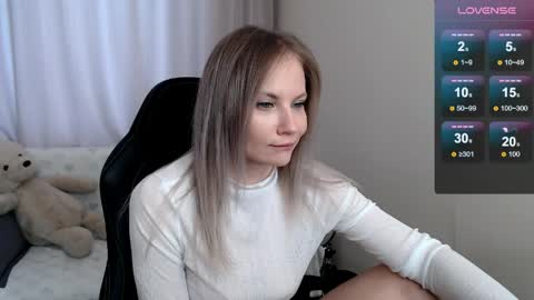Snapshot of sunny_bunny6 chatting on April 29, 2026, 5:11 am Naomi online show from April 29, 2026, 5:11 am