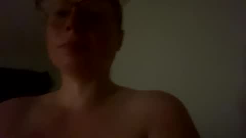 Sunny Clementine online show from October 27, 2025, 3:54 am