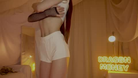 Snapshot of sunny_maria chatting on May 28, 2026, 9:34 pm Maria online show from May 28, 2026, 9:34 pm