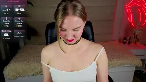 Snapshot of sunny_nicoleee chatting on May 22, 2026, 1:24 am sunny_nicoleee online show from May 22, 2026, 1:24 am