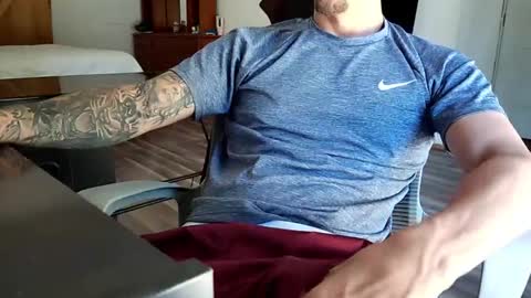 Snapshot of sunny_valentine chatting on October 13, 2025, 3:23 pm sunny valentine online show from October 13, 2025, 3:23 pm