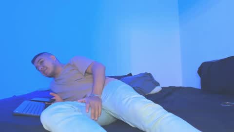 Christian Vanessa online show from September 21, 2025, 2:13 am