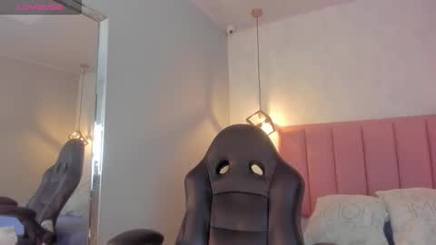  S U N N Y online show from January 13, 2026, 12:43 pm