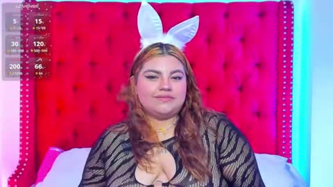 Snapshot of sunnyhoney_ chatting on July 8, 2026, 12:09 pm Sunny online show from July 8, 2026, 12:09 pm