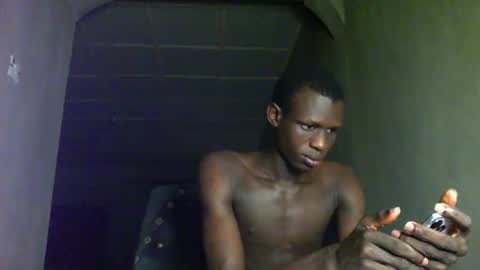 Snapshot of sunnyjohn447 chatting on October 7, 2025, 10:34 am Sunnyblack2 online show from October 7, 2025, 10:34 am