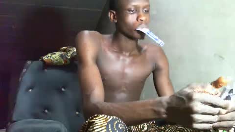 Snapshot of sunnyjohn447 chatting on October 13, 2025, 8:36 am Sunnyblack2 online show from October 13, 2025, 8:36 am