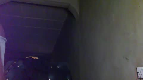 Snapshot of sunnyjohn447 chatting on October 21, 2025, 10:05 am Sunnyblack2 online show from October 21, 2025, 10:05 am