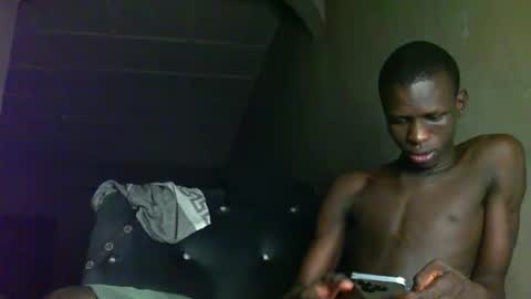 Snapshot of sunnyjohn447 chatting on October 23, 2025, 10:03 am Sunnyblack2 online show from October 23, 2025, 10:03 am