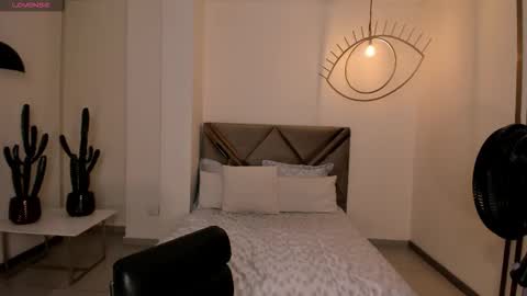 Snapshot of sunnyrivers_ chatting on September 18, 2025, 6:54 pm Sunny Rivers online show from September 18, 2025, 6:54 pm