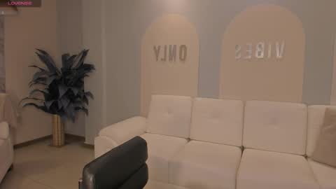 Snapshot of sunnyrivers_ chatting on September 27, 2025, 11:04 am Sunny Rivers online show from September 27, 2025, 11:04 am