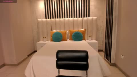 Snapshot of sunnyrivers_ chatting on February 17, 2026, 6:14 pm Sunny Rivers online show from February 17, 2026, 6:14 pm