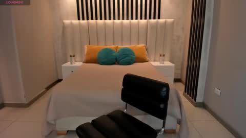 Snapshot of sunnyrivers_ chatting on February 22, 2026, 5:33 pm Sunny Rivers online show from February 22, 2026, 5:33 pm