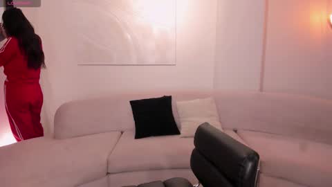 Snapshot of sunnyrivers_ chatting on March 8, 2026, 4:44 pm Sunny Rivers online show from March 8, 2026, 4:44 pm