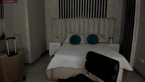 Snapshot of sunnyrivers_ chatting on March 21, 2026, 11:15 am Sunny Rivers online show from March 21, 2026, 11:15 am