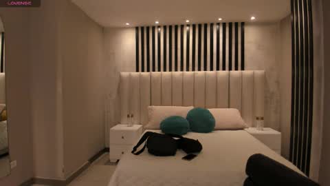 Snapshot of sunnyrivers_ chatting on March 22, 2026, 4:32 pm Sunny Rivers online show from March 22, 2026, 4:32 pm