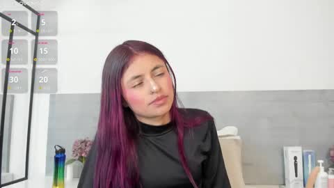sunnywhitee online show from April 29, 2026, 7:20 pm