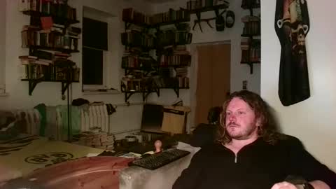 sunr1sa online show from November 4, 2025, 9:47 pm