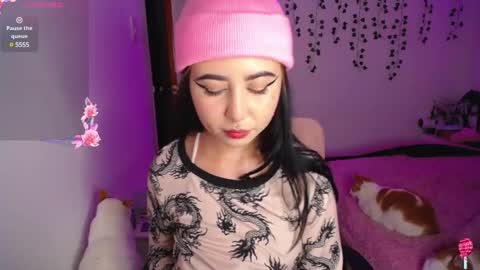 Snapshot of sunset_pienk chatting on December 12, 2024, 3:32 am Sunset online show from December 12, 2024, 3:32 am