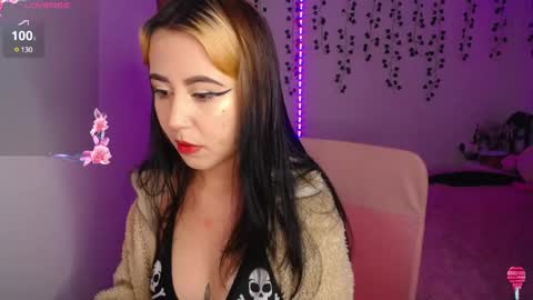 Snapshot of sunset_pienk chatting on December 19, 2024, 2:12 am Sunset online show from December 19, 2024, 2:12 am