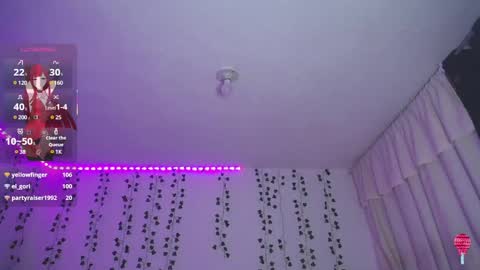 Snapshot of sunset_pienk chatting on March 4, 2025, 12:07 am Sunset online show from March 4, 2025, 12:07 am