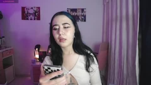 Snapshot of sunset_pienk chatting on May 6, 2026, 3:13 am Sunset online show from May 6, 2026, 3:13 am