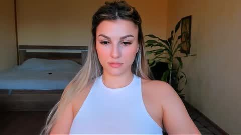 Snapshot of sunsetwithava chatting on March 11, 2026, 4:29 am sunsetwithava online show from March 11, 2026, 4:29 am