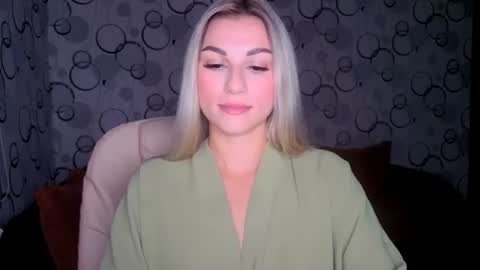 Snapshot of sunsetwithava chatting on July 19, 2026, 8:01 pm sunsetwithava online show from July 19, 2026, 8:01 pm