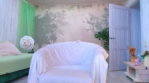 Eva  online show from June 27, 2026, 3:33 am