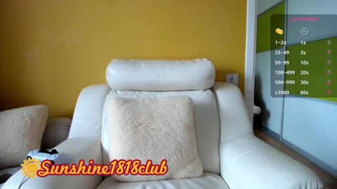 Snapshot of sunshine1818club chatting on January 26, 2025, 10:23 am Angela  Sunshine1818club online show from January 26, 2025, 10:23 am