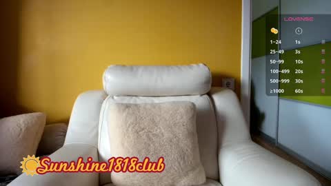 Snapshot of sunshine1818club chatting on February 7, 2025, 8:11 am Angela  Sunshine1818club online show from February 7, 2025, 8:11 am