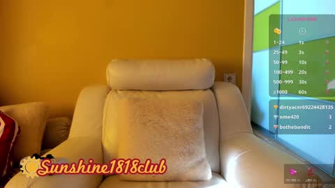 Snapshot of sunshine1818club chatting on February 23, 2025, 9:44 am Angela  Sunshine1818club online show from February 23, 2025, 9:44 am