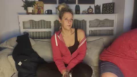 Ava online show from December 3, 2025, 3:10 pm