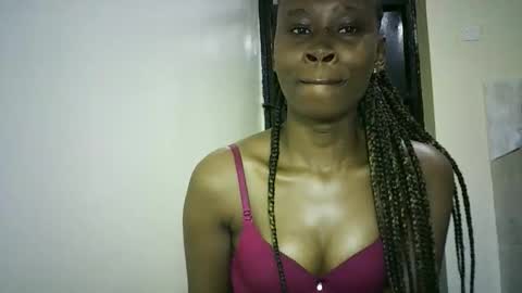 Snapshot of sunshine_g chatting on October 12, 2025, 5:56 pm Sunshine online show from October 12, 2025, 5:56 pm