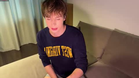 Snapshot of sunshinealex chatting on September 18, 2025, 10:28 am sunshinealex online show from September 18, 2025, 10:28 am