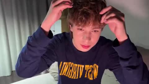 Snapshot of sunshinealex chatting on September 23, 2025, 12:24 am sunshinealex online show from September 23, 2025, 12:24 am