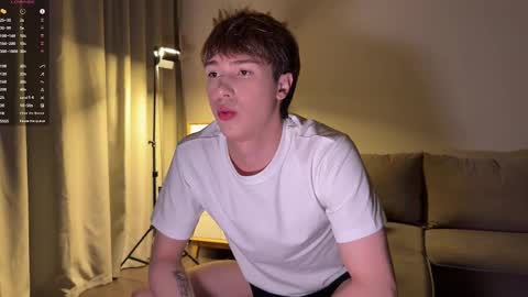 Snapshot of sunshinealex chatting on October 1, 2025, 2:39 am sunshinealex online show from October 1, 2025, 2:39 am