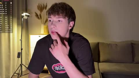 Snapshot of sunshinealex chatting on October 2, 2025, 1:56 am sunshinealex online show from October 2, 2025, 1:56 am