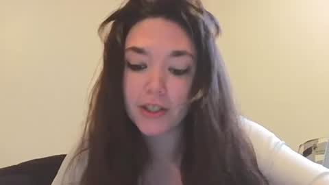 Mary 3 online show from March 22, 2026, 6:33 pm