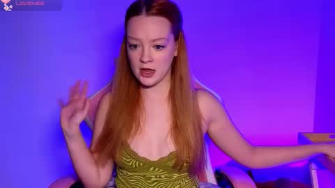 SunShuneXxX online show from September 25, 2025, 3:38 pm