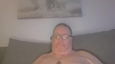 Sunspotbaby online show from November 11, 2025, 2:33 am