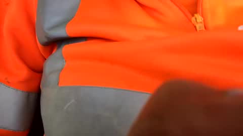 sunsyyy online show from February 28, 2025, 12:31 pm