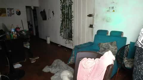 Snapshot of super_cute1 chatting on June 5, 2026, 6:52 am super_cute1 online show from June 5, 2026, 6:52 am