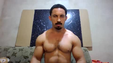 Snapshot of superbigmr chatting on October 29, 2025, 9:38 pm james online show from October 29, 2025, 9:38 pm