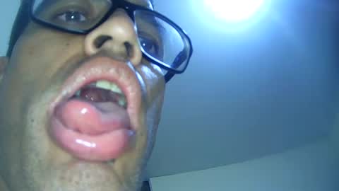 Snapshot of superboy977 chatting on July 14, 2026, 3:55 am superboy977 online show from July 14, 2026, 3:55 am