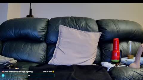 Snapshot of superduty5speed chatting on October 1, 2025, 5:02 am Thomas online show from October 1, 2025, 5:02 am