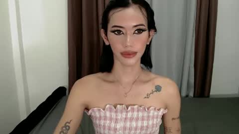 Erica Help me to reach my goal Superhotbabe1 online show from February 17, 2025, 5:32 pm