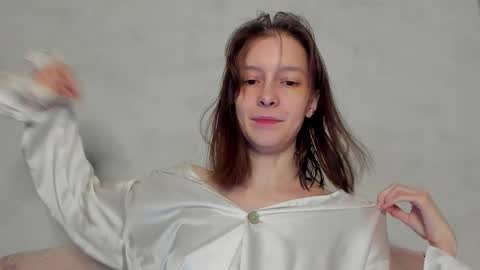 Una online show from March 9, 2026, 10:14 pm